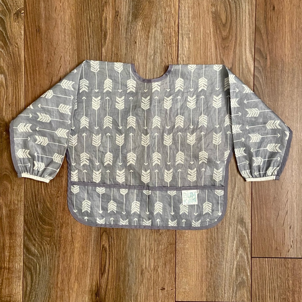 Bumkins sleeved baby bib, grey arrows, fits 6-24 months